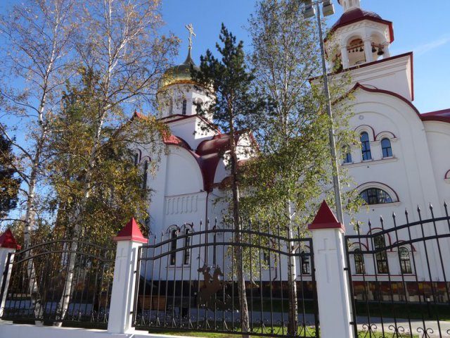 Храм Георгия Победоносца - Фото из личных архивов сотрудников Центральной городской библиотеки