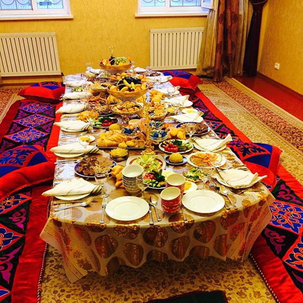 Казахский стиль сервировки