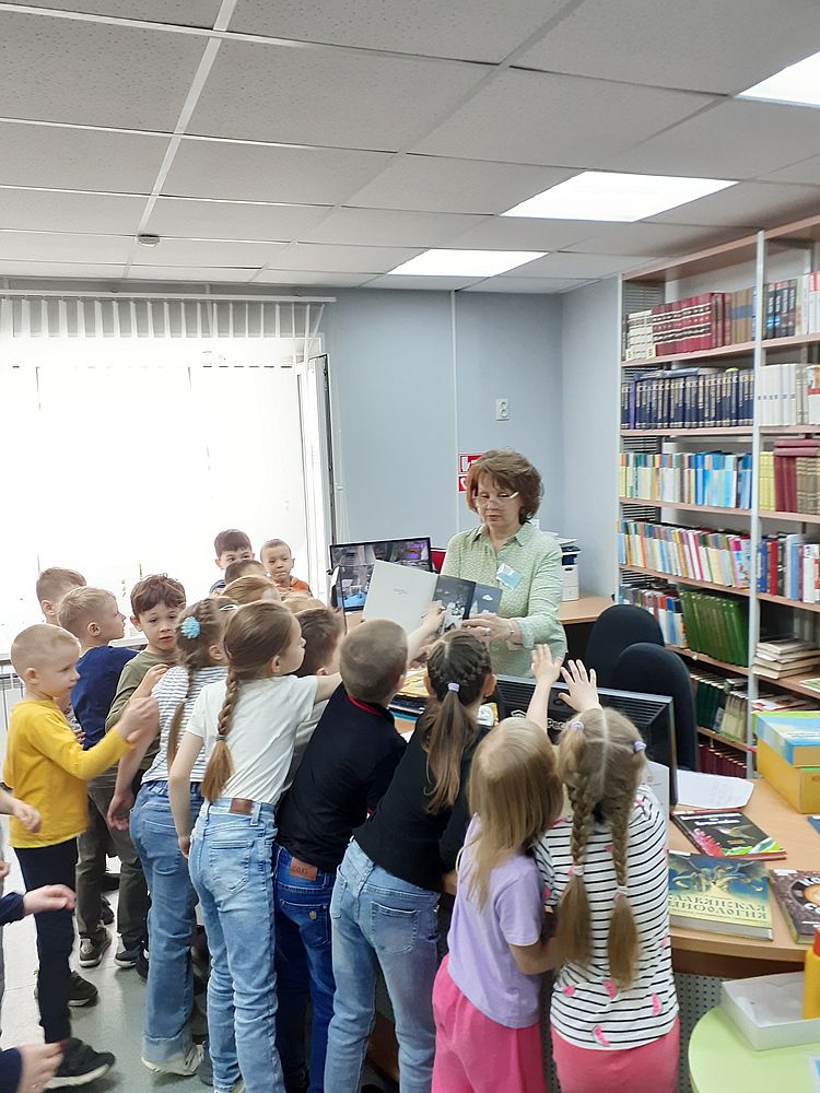 Экскурсия Библиотека знакомая и незнакомая