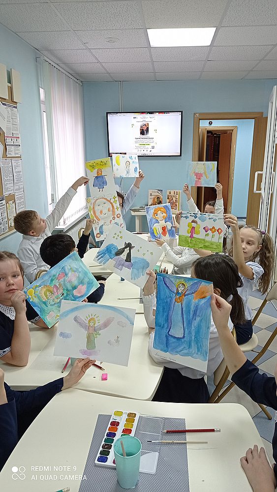 Работы участников в библиотеке № 5