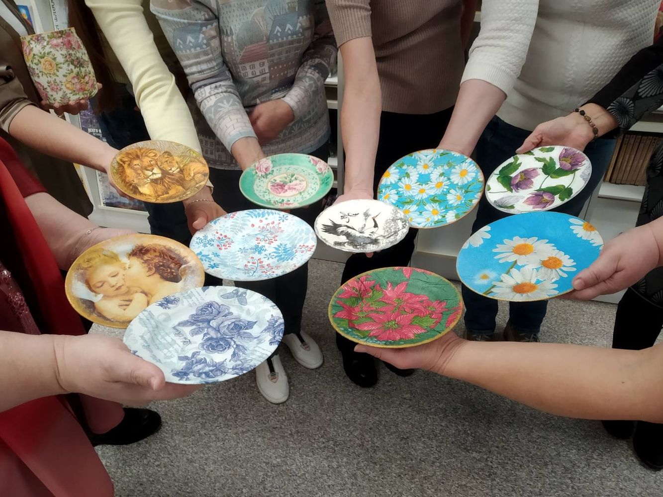 Работы в технике декупаж