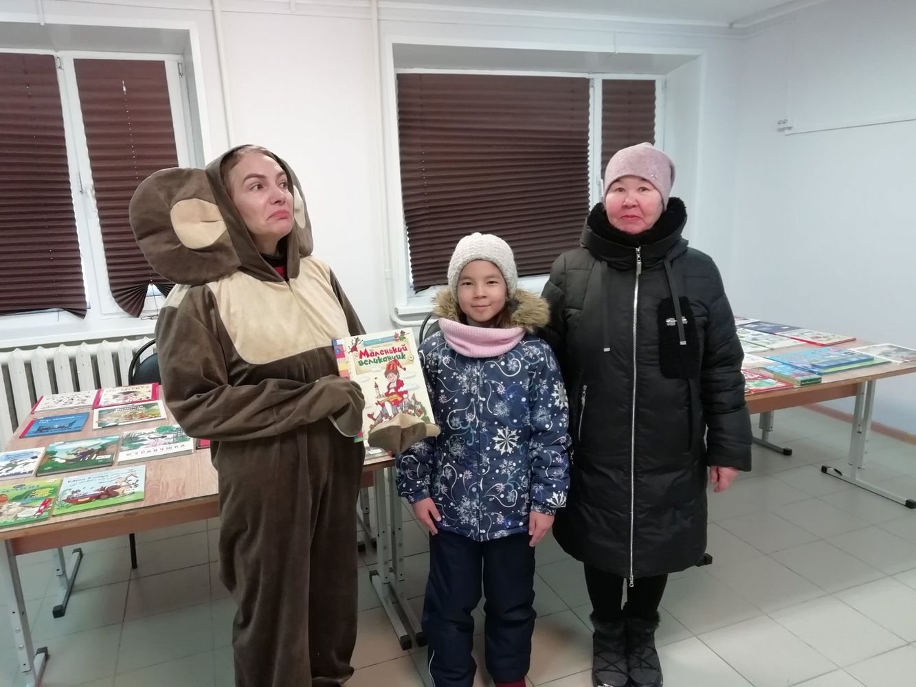 Чебурашка расстроен - праздник подходит к концу