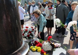 Возложение цветов к памятнику А.С. Пушкину